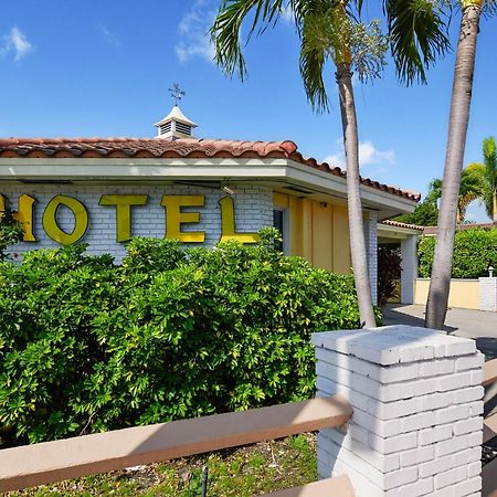 Oyo Hotel Coral Gables - Miami Airport المظهر الخارجي الصورة