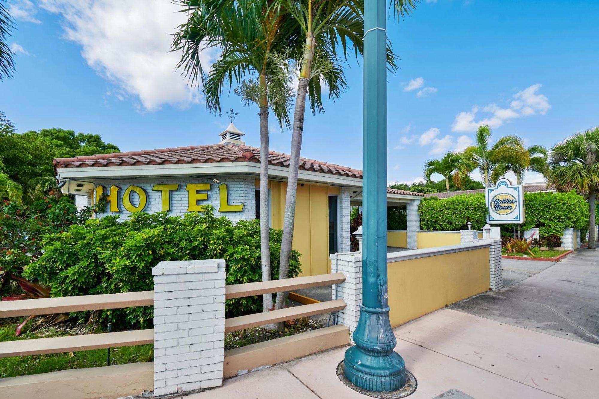 Oyo Hotel Coral Gables - Miami Airport المظهر الخارجي الصورة